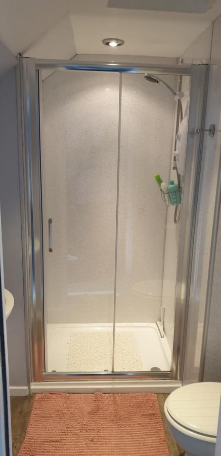 Cosy In Popular Harbour Town Apartment *