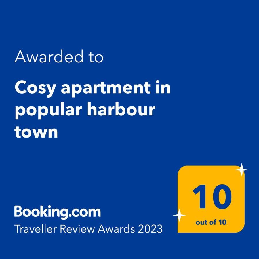 Apartment Cosy In Popular Harbour Town