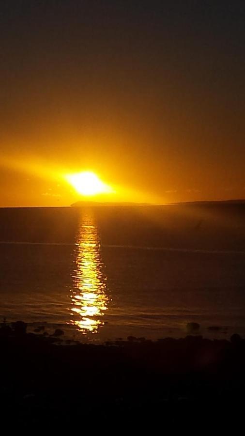 Cosy In Popular Harbour Town