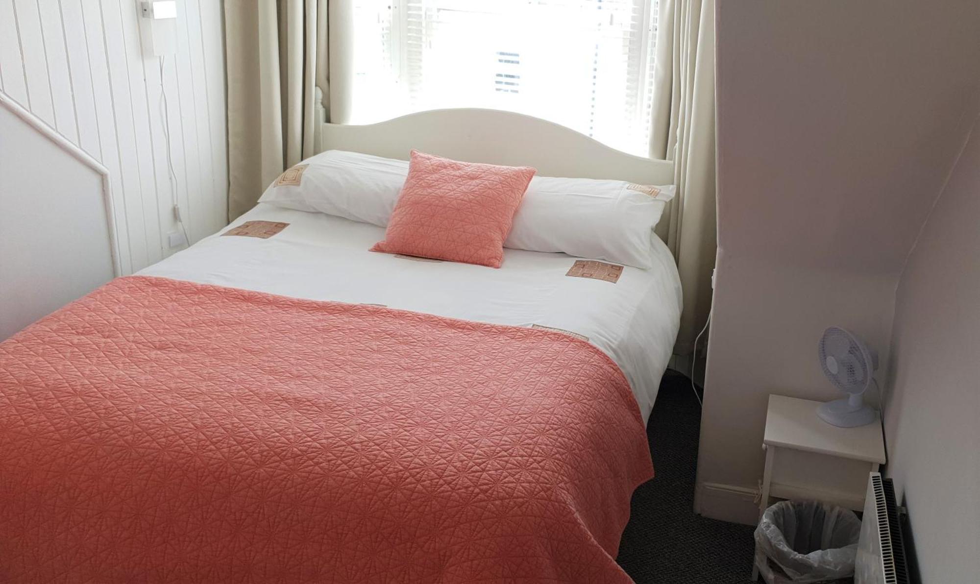 Cosy In Popular Harbour Town Apartment